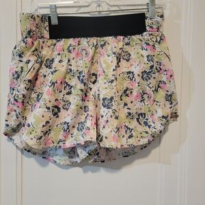 Senita Athletics Floral Print Women's Athletic Shorts